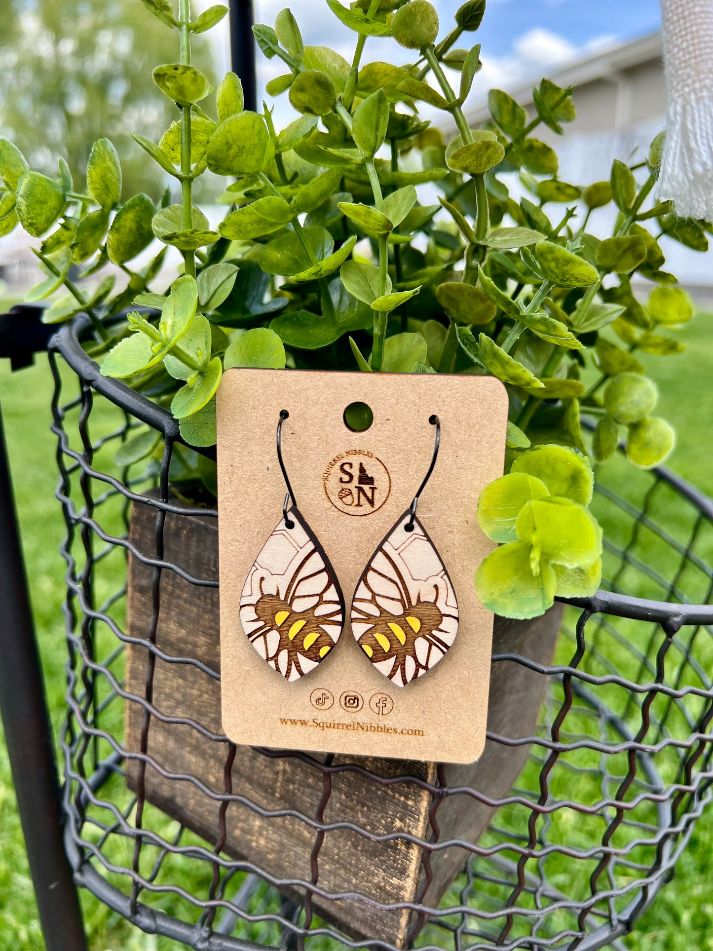 Bee Earring Drops