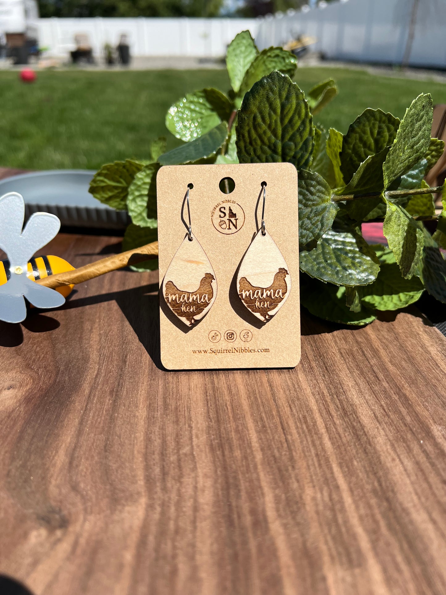 Momma Hen Earring drops